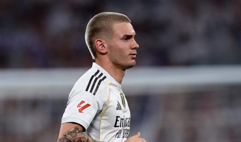 阿斯：阿隆索考虑让马斯坦托诺在对阵皇家奥耶维多时首发