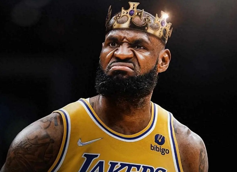 百度体育nba-历史第一！詹姆斯迎季后赛300场里程碑 前十榜唯一现役球员
